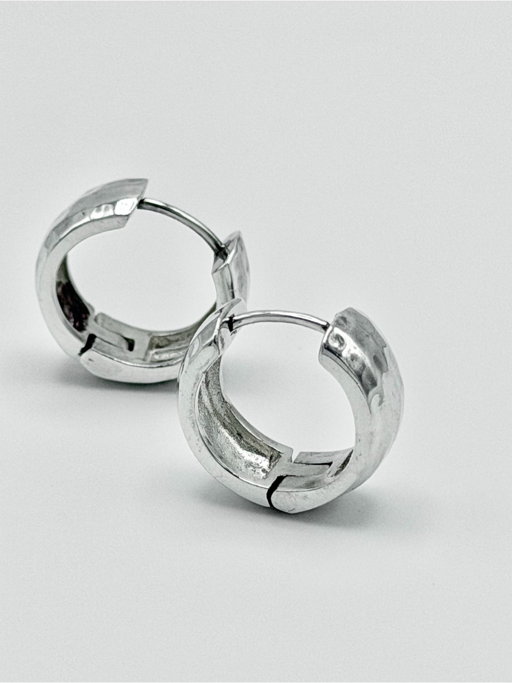 Silpada Hammered Sterling Silver Huggies - Hinged Hidden Clasp Hoop Earrings - Picture 8 of 13